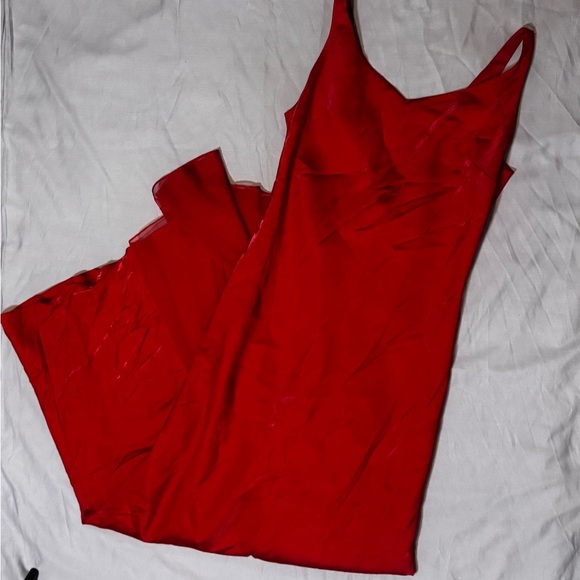 Elegant Red Niki Livas Formal Dress Sz 14 - Picture 1 of 5